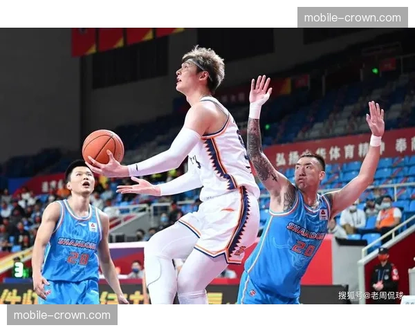 老将陶汉林对山东内线重要性凸显 其缺席直接影响防守体系